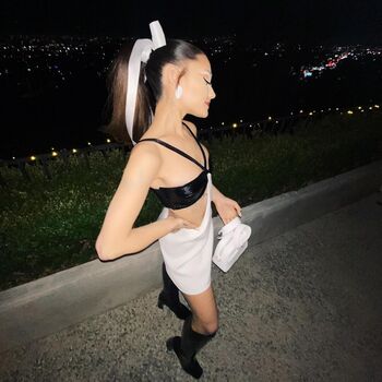 Full leaked Ariana grande private onlyfans photo
