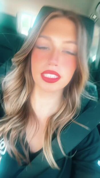 Full leaked Ariana orsborn private onlyfans photo