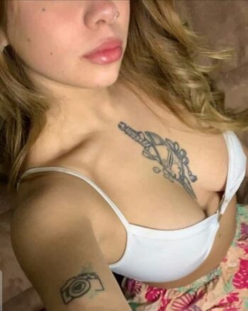 Full leaked Ariana petit private onlyfans photo