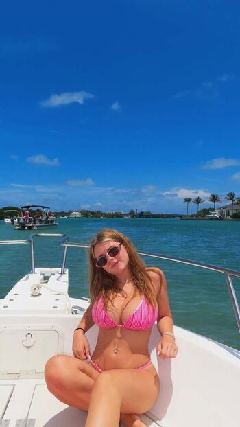 Full leaked Ariana white private onlyfans photo