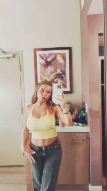 Ariana White
