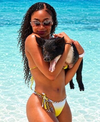 Full leaked Ariane andrew private onlyfans photo