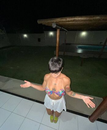 Full leaked Arianelcrd private onlyfans photo