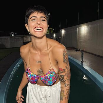 Full leaked Arianelcrd private onlyfans photo