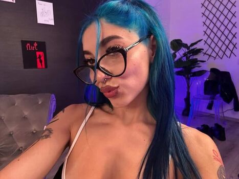 Full leaked Ariavoss private onlyfans photo