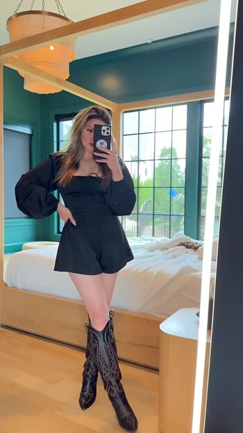 Full leaked Ariel winter private onlyfans photo