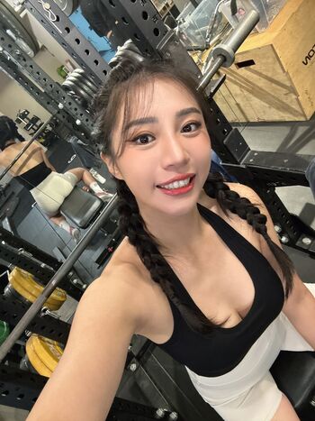 Full leaked Arielai private onlyfans photo