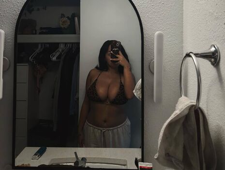 Full leaked Ariibacardi private onlyfans photo