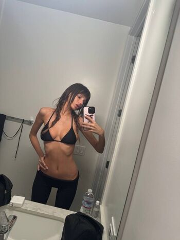 Full leaked Arina kondrashova private onlyfans photo