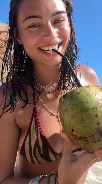 Full leaked Armellebdn private onlyfans photo