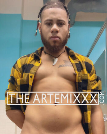 Full leaked Artemixxx private onlyfans photo