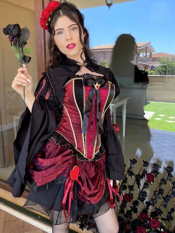 Full leaked Arual bloom page private onlyfans photo