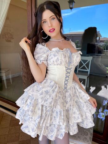 Full leaked Arual bloom page private onlyfans photo
