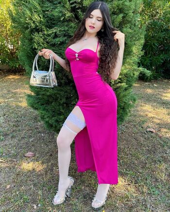 Full leaked Arual bloom page private onlyfans photo