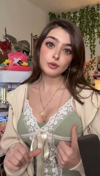Full leaked Aruuu private onlyfans photo