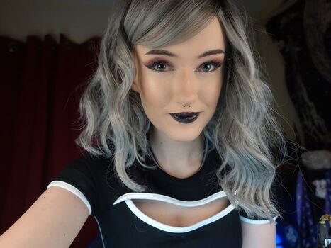 Full leaked Ashi private onlyfans photo