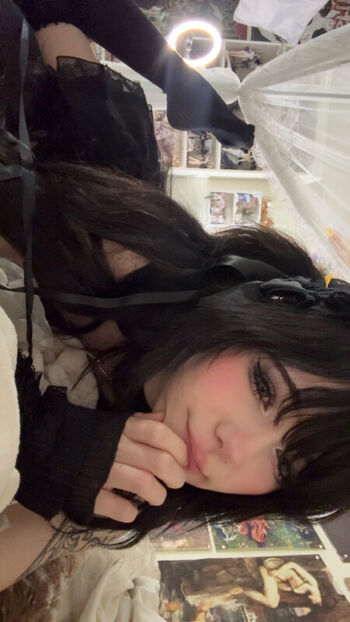 Full leaked Ashisbees private onlyfans photo