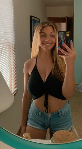 Full leaked Ashleighmarchetti page private onlyfans photo