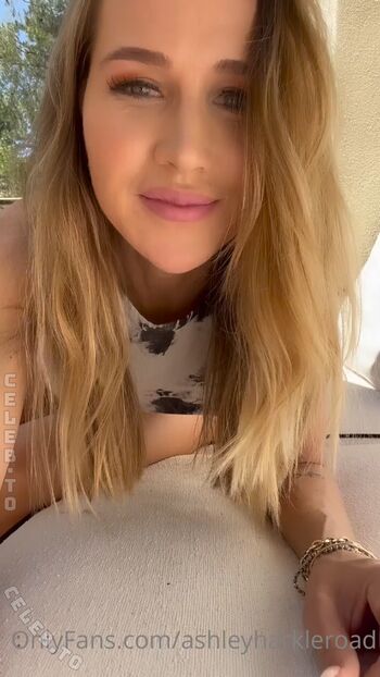 Full leaked Ashley harkleroad adams page private onlyfans photo