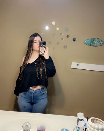 Full leaked Ashleyyrobersonn private onlyfans photo