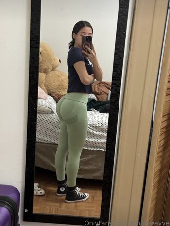 Full leaked Ashlyewavve private onlyfans photo