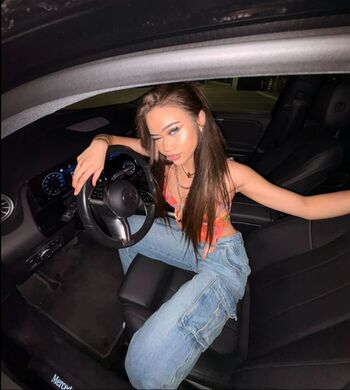 Full leaked Asia luxx private onlyfans photo