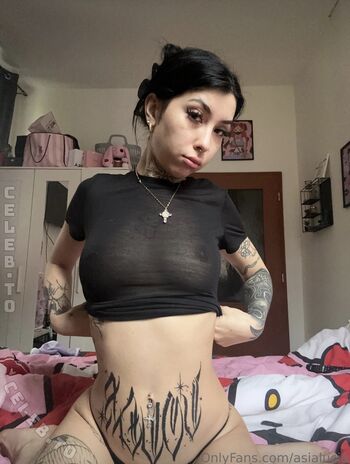 Full leaked Asialucia private onlyfans photo