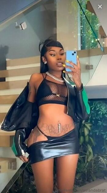 Full leaked Asian da brat private onlyfans photo