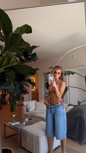 Full leaked Astabush private onlyfans photo