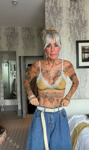 Full leaked Astrid zeegen holt private onlyfans photo
