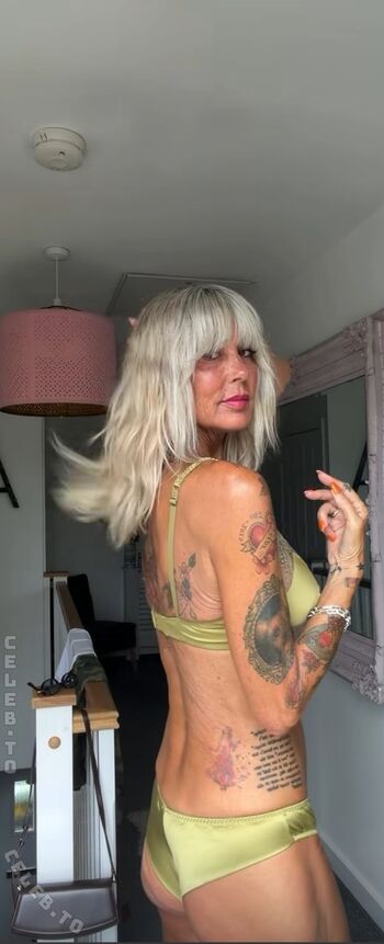 Full leaked Astrid zeegen holt private onlyfans photo