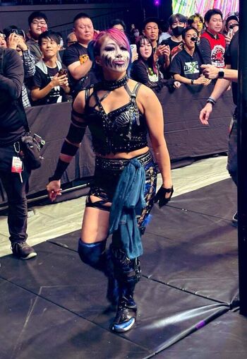 Asuka WWE