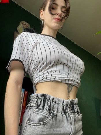 Full leaked Asy private onlyfans photo