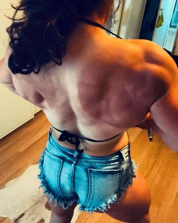 Full leaked Athenemusclegoddess private onlyfans photo