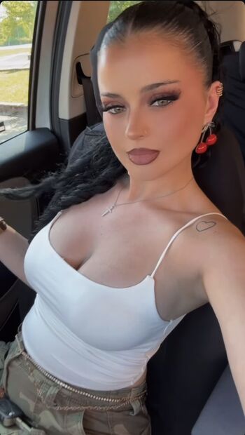 Full leaked Aude houdart private onlyfans photo