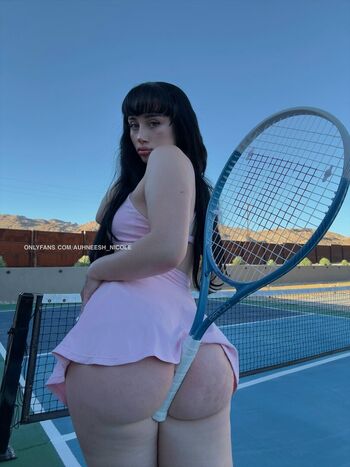 Auhneesh Nicole