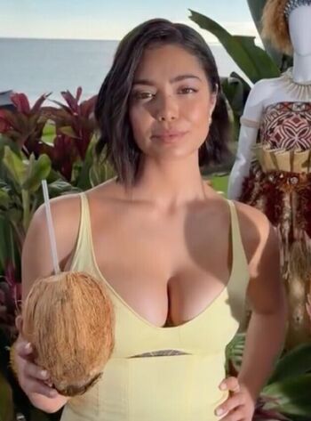 Full leaked Auli i cravalho private onlyfans photo