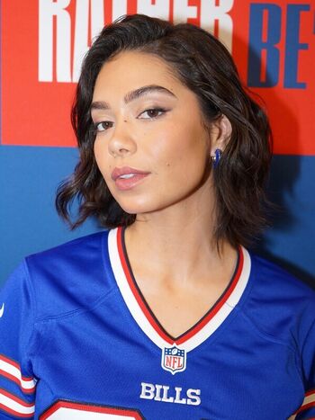 Full leaked Auli i cravalho private onlyfans photo