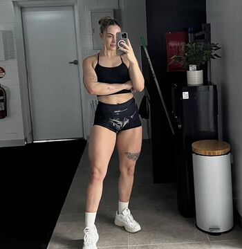 Full leaked Aussie gym baddies private onlyfans photo