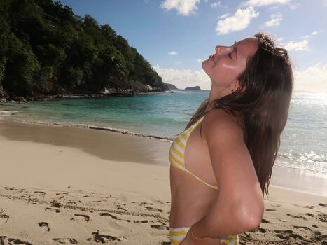 Full leaked Ava cooper private onlyfans photo