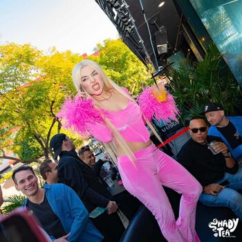 Full leaked Ava max  page private onlyfans photo