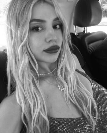 Full leaked Ava max  page private onlyfans photo