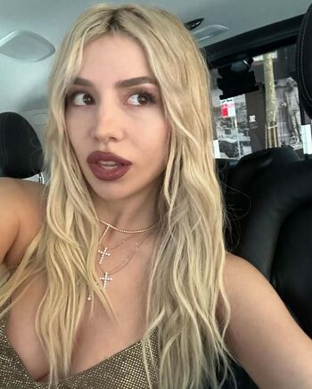 Full leaked Ava max  page private onlyfans photo