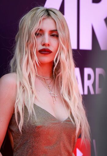 Full leaked Ava max private onlyfans photo