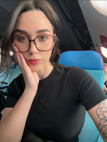 Full leaked Ava mind page private onlyfans photo