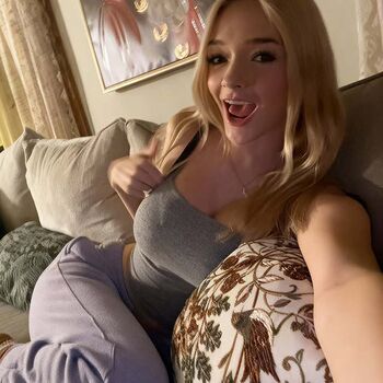 Full leaked Kacey musgraves/ private onlyfans photo