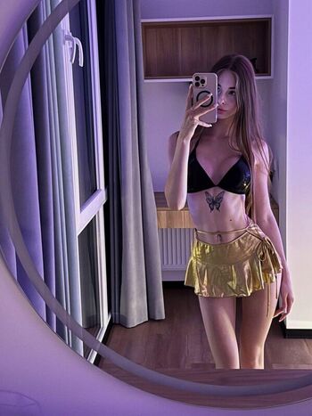 Full leaked Avabo private onlyfans photo