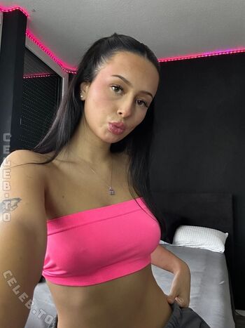 Full leaked Avakisses private onlyfans photo