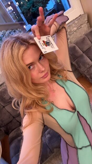Full leaked Avalon warren private onlyfans photo