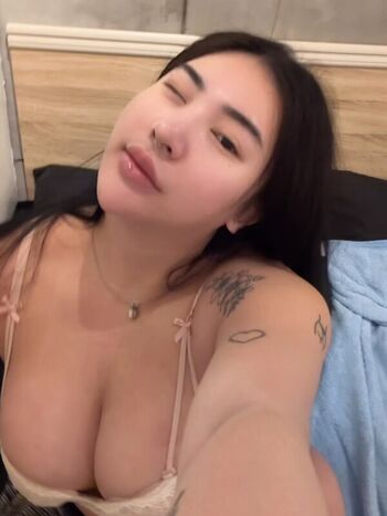 Full leaked Avalynbabe private onlyfans photo